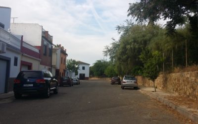 Bando sobre calle «Los Peñasquitos» en la Bda del Rosario